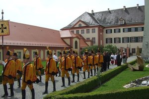 f31_004726_tueshaes.jpg