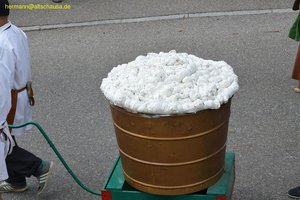 nik_018944_cughohdo.jpg