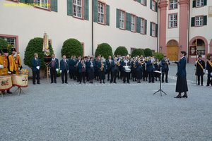 nik_039476_eezeexee.jpg