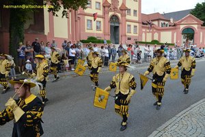 nik_040750_vz01_jjwcuglfta.jpg