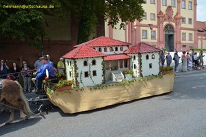 nik_041052_vz01_morqatklaw.jpg