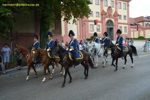 nik_041144_vz01_tentomsglh.jpg