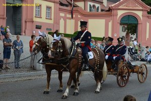 nik_041157_vz01_wjfgbkuttl.jpg