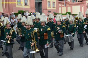 nik_041251_vz01_pzwkikjvgp.jpg