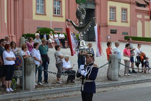 nik_041363_vz01_nfysamfhca.jpg