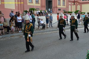 nik_041368_vz01_mytehibwen.jpg