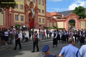 nik_041498_vz01_iticovinzv.jpg