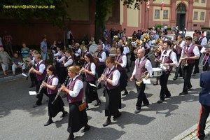 nik_041507_vz01_rpesqpxjfj.jpg