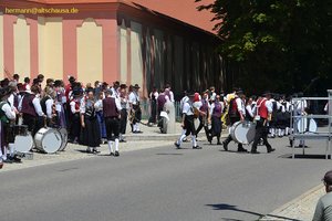 nik_044783_vz01_yschkxgtik.jpg
