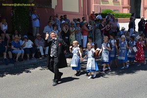 nik_044897_vz01_hbcjwjtouh.jpg