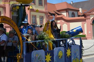 nik_044966_vz01_dvlnveyety.jpg
