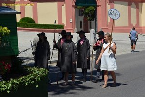 nik_045052_vz01_zjnapkvflw.jpg