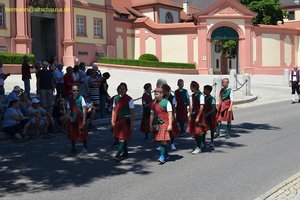 nik_045095_vz01_grvnfmcsdt.jpg
