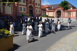 nik_045403_vz01_oefqhshadi.jpg