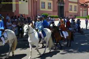 nik_045420_vz01_garqrarqnk.jpg